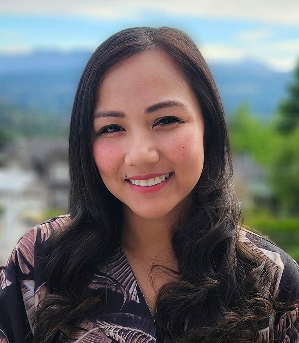 rah-rachelle-headshot-01